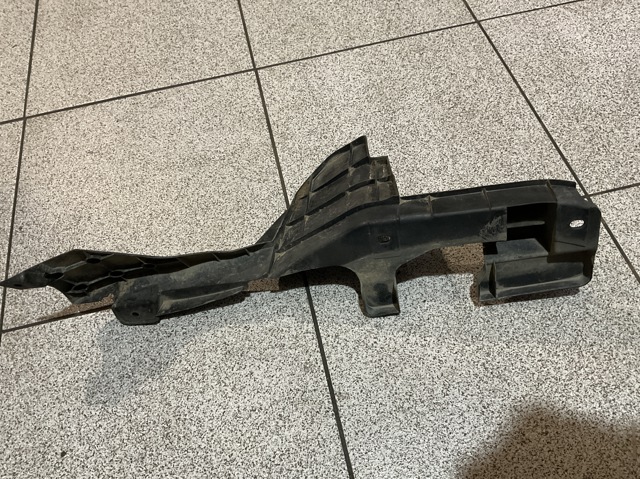 5329348030 TOYOTA Правый дефлектор радиатора купить в Черкассы