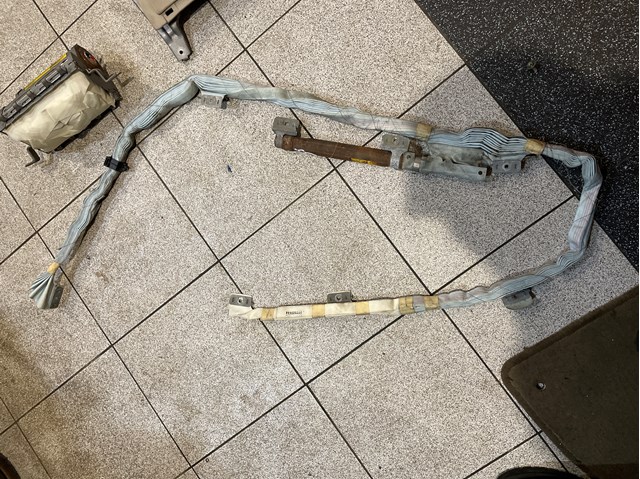 Подушка безопасности, боковая, левая 6218048011 TOYOTA