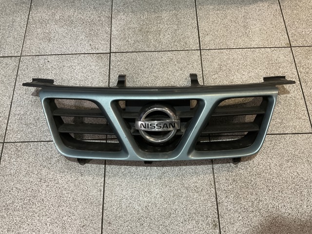 Решетка 623108H700 NISSAN
