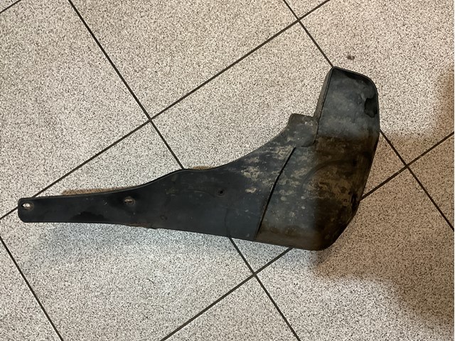 63850EA500 NISSAN Брызговик передний правый купить в Запорожье