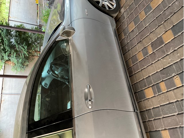 Пассажирская передняя дверь 6700130850 TOYOTA