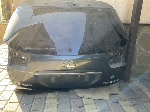 Задняя ляда 6700548280 TOYOTA