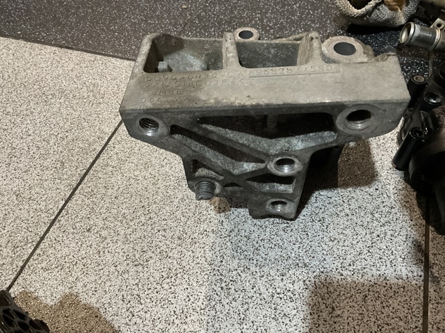 6G9Q6030CA LAND ROVER купить в Ровно