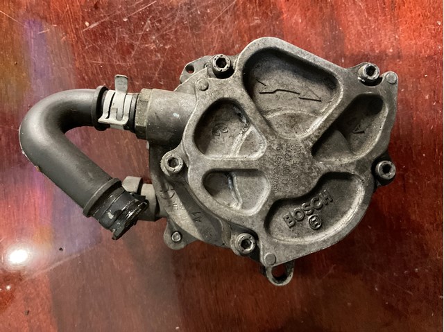 Насос вакуумный 6H4Q2A451BA LAND ROVER