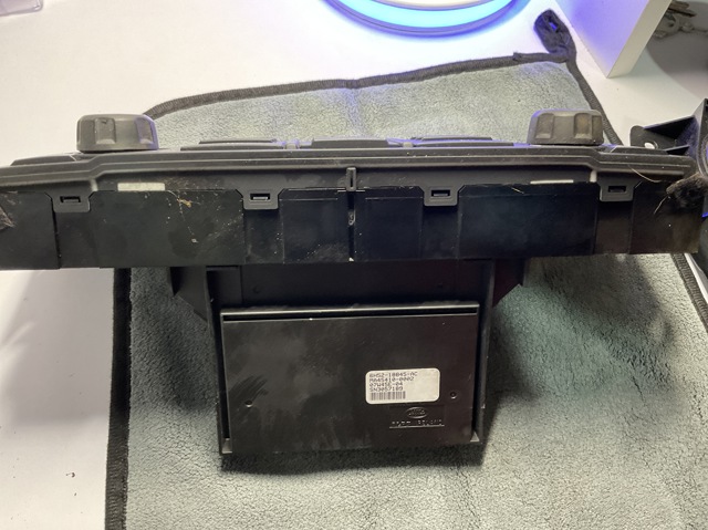 LAND ROVER 6H5218845AC Пульт управления магнитолой в наличии Хмельницкий