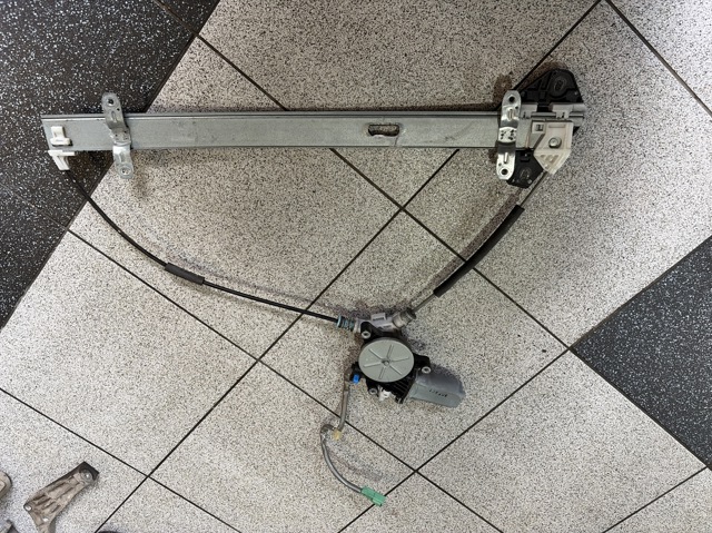 Стеклоподъемник передней левой двери 72250S9AA03 HONDA