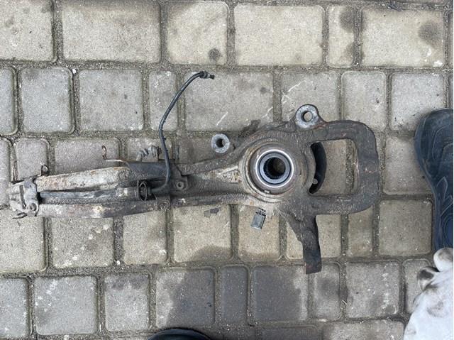 7L0407257A VAG Цапфа передняя левая купить в Полтава