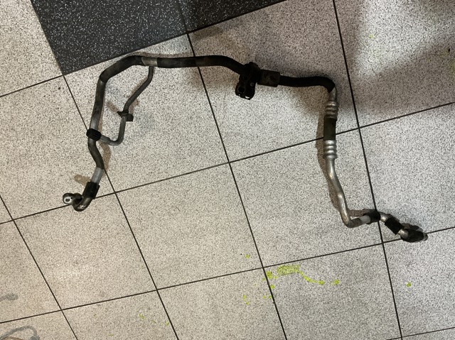 Шланг кондиционера, от испарителя к компрессору 7L0820017M VAG