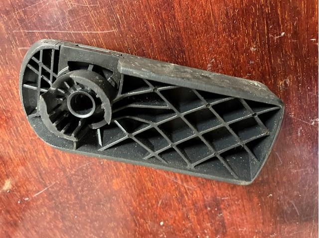 Ручка открывания капота 7L0823533C VAG