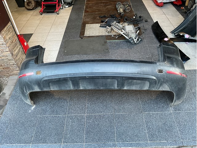 Бампер задний 7L6807421 VAG