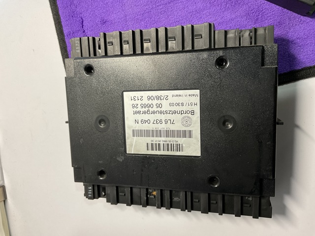 Блок управления бортовой сети 7L6937049N VAG
