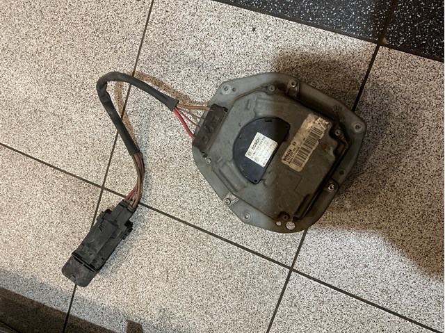 Электровентилятор охлаждения в сборе 7L6959455 VAG