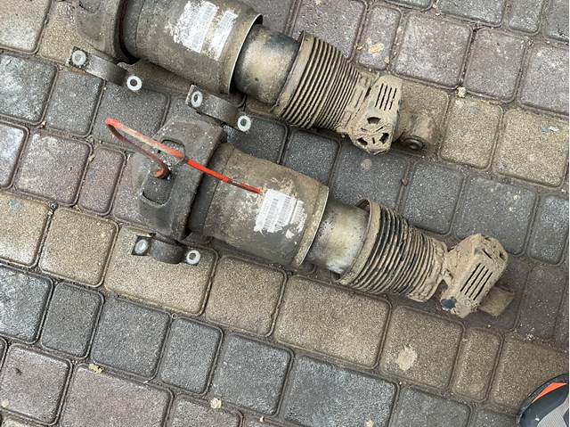 7L8616019C VAG Амортизатор задний левый купить в Запорожье