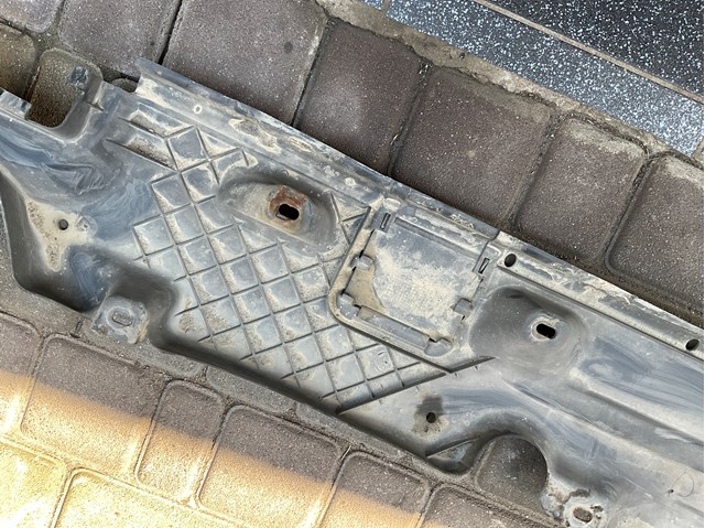 7L8825211C VAG Защита днища левая купить в Чернигов
