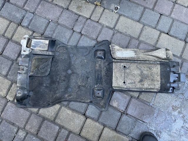 Защита днища, средняя часть 7P6825231C VAG