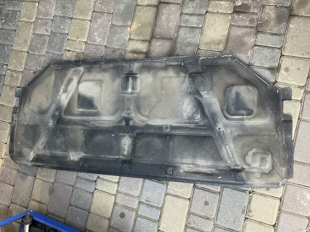 HYUNDAI 811243E310 Шумоизоляция капота в наличии Чернигов