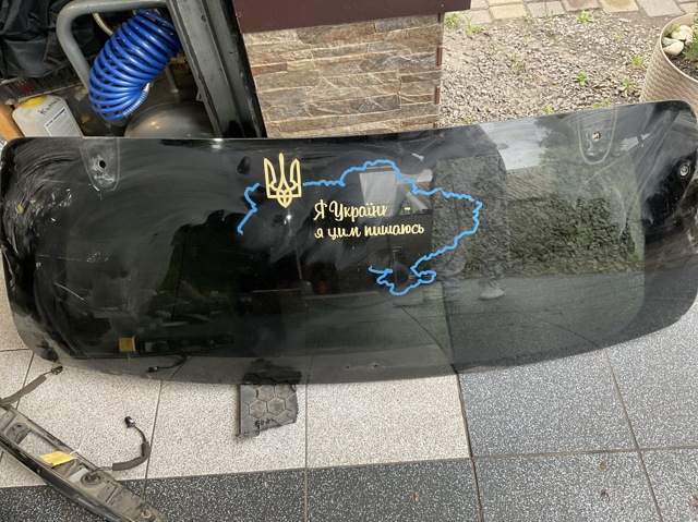 Окно двери задка 817113E030 HYUNDAI