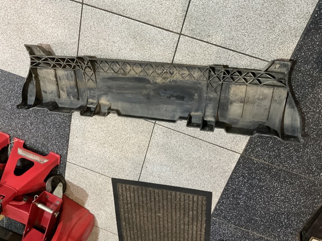 85222EB310 NISSAN Кронштейн бампера заднего центральный купить в Хмельницкий