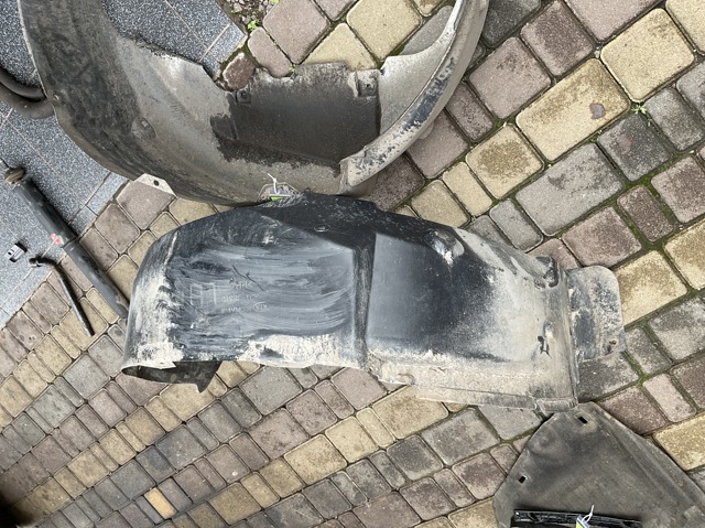 868213E510 HYUNDAI Подкрылок задний левый купить в Житомир