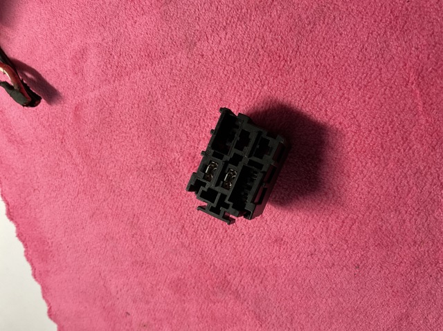 VAG 8D0937528 в наличии Житомир