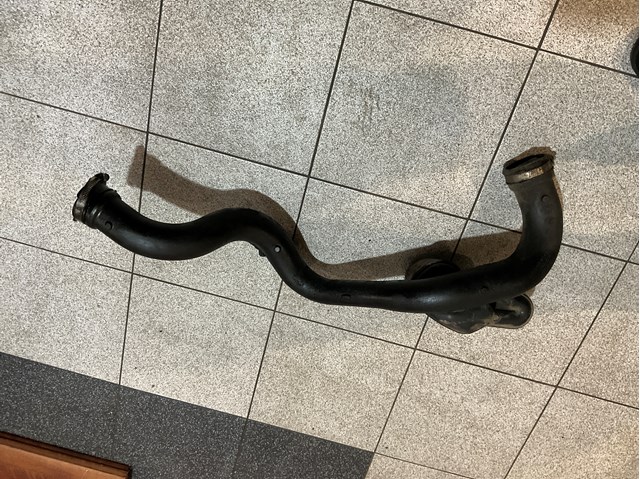 8K0145673AC VAG Патрубок интеркулера купить в Ужгород