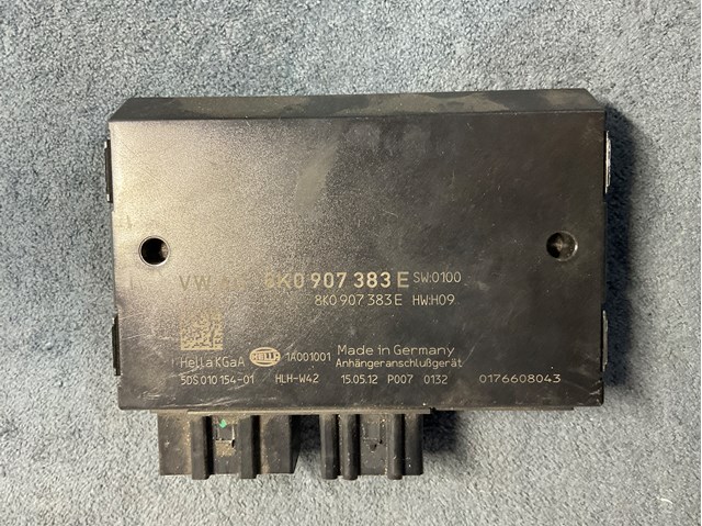 Блок управления фаркопом 8K0907383E VAG