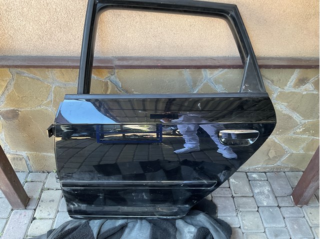 Дверь пассажирская задняя левая Audi A3