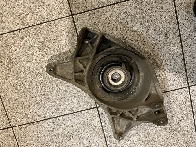 VAG 8R0412384 в наличии Ужгород