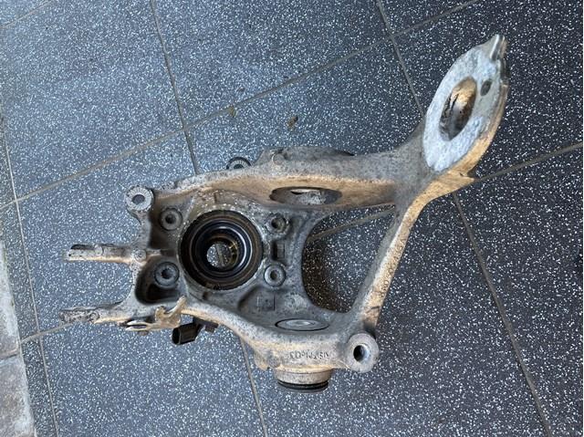 8R0505435A VAG Цапфа (поворотный кулак) задний левый купить в Одесса