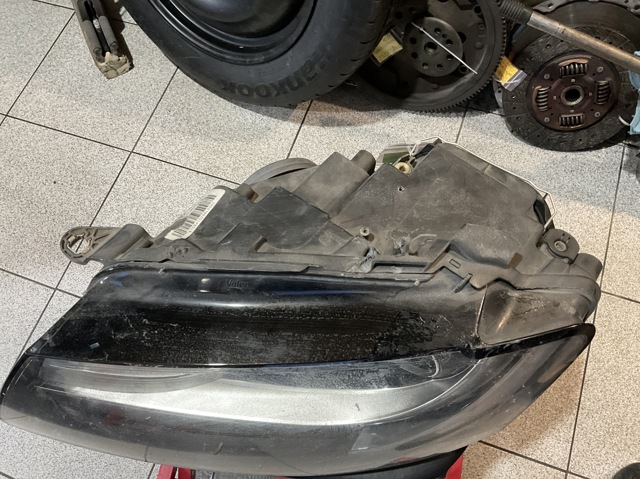 8T0941029 VAG Левая фара купить в Николаев