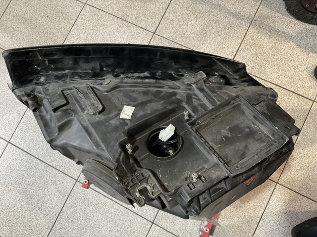 VAG 8T0941029 Фара левая в наличии Ирпень