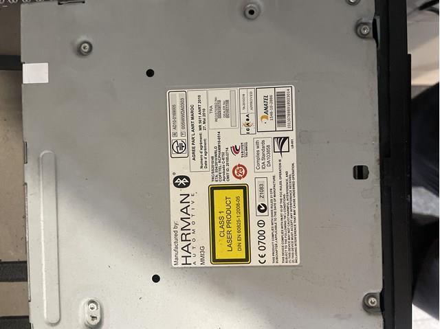 VAG 8T1035652G Магнитола (радио AM/FM) в наличии Киев