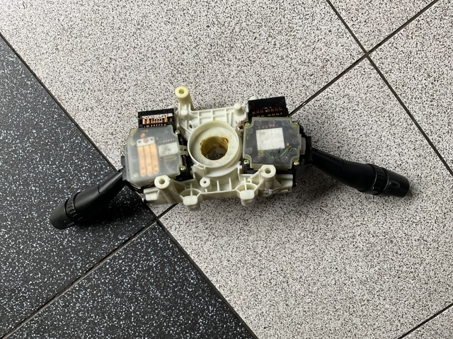 Переключатель подрулевой в сборе 934003E120 HYUNDAI