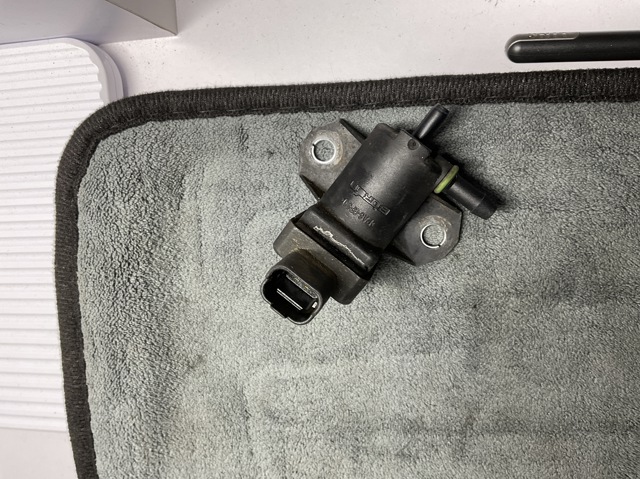 Клапан соленоид регулирования заслонки EGR 9688124580 FORD