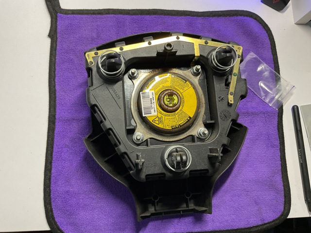 985109U09A NISSAN Подушка безопасности водителя купить в Винница