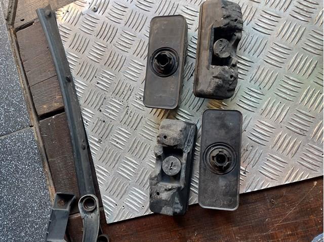 0009986750 MERCEDES Подушка домкрата нижняя (поддомкратник) купить в Николаев