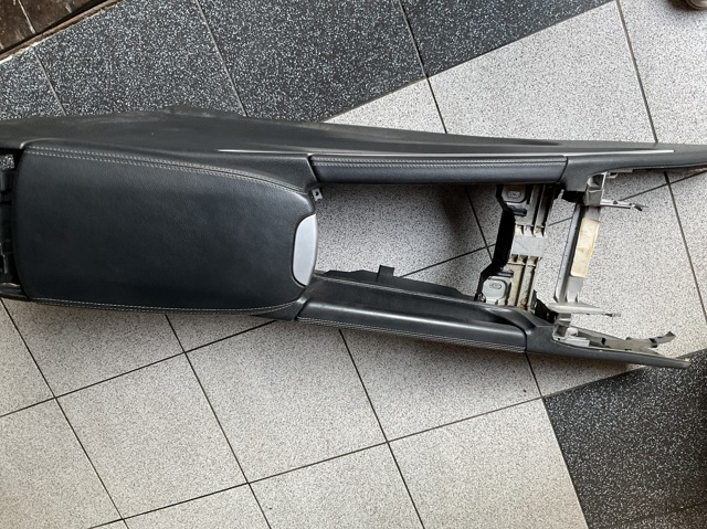 A16468010529D84 MERCEDES Консоль панели управления центральная купить в Одесса