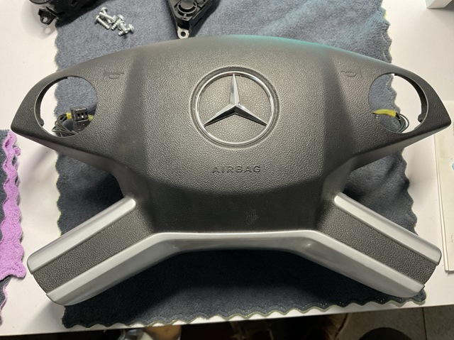 MERCEDES A1648601802 в наличии Ровно