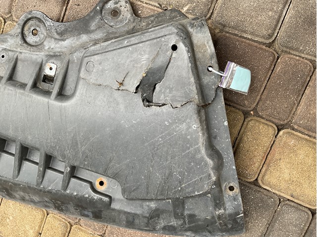 Передняя защита картера A2215202623 MERCEDES