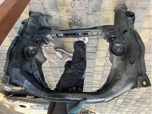 A2216200287 MERCEDES Подрамник передний купить в Кривой Рог