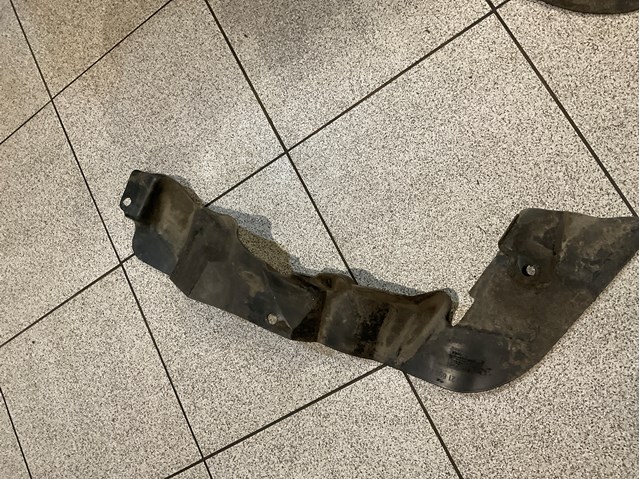 Лючок (дверца) бензобака A2216981030 MERCEDES