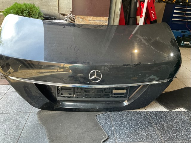 Крышка багажника A2217500275 MERCEDES