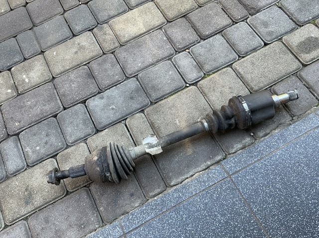 Полуось передняя левая AV613B437CB FORD
