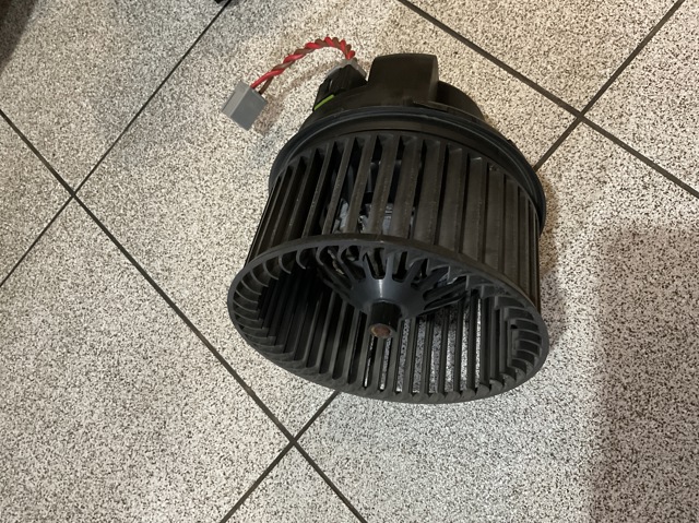 AV6N18456AA FORD Мотор вентилятора печки (отопителя салона) купить в Одесса