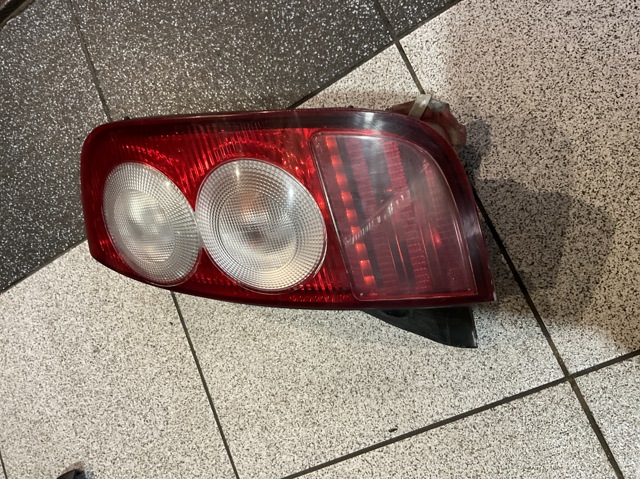 Фонари задние B6550AX720 NISSAN