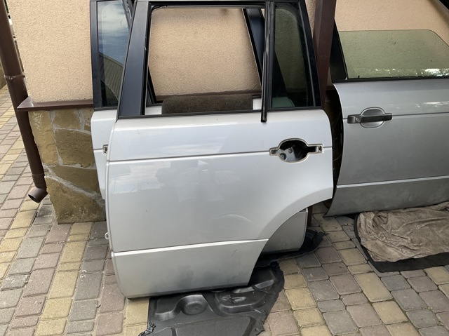Дверь задняя, левая BFA760071 LAND ROVER