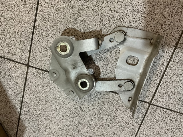 Петля капота, правая BKB760100 LAND ROVER