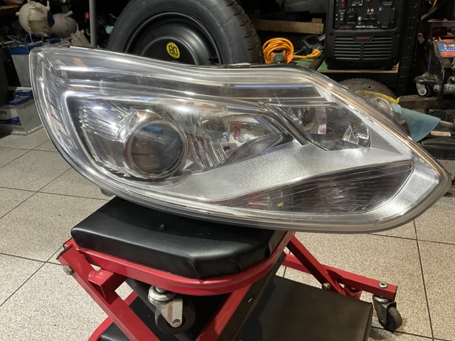 Фара передняя правая BM5113005JB FORD