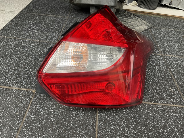 BM5113404AK FORD Фонарь задний правый купить в Харьков