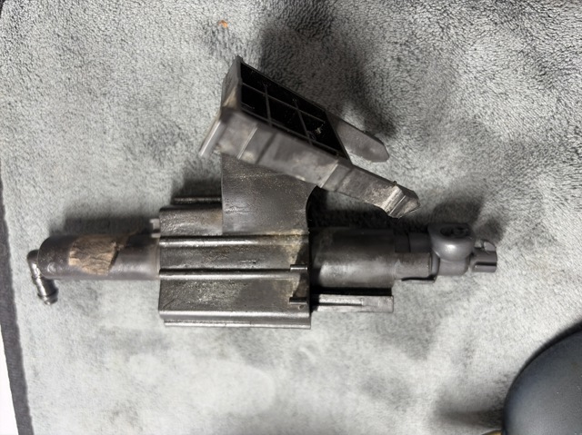 FORD BM5113L014AC Форсунка омывателя фары передней правой в наличии Тернополь